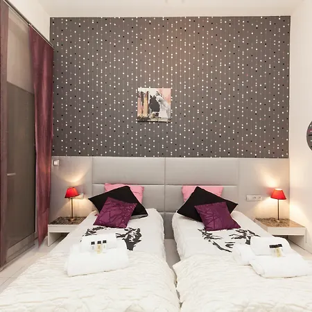 Apartment Suffren Yhoost Cannes